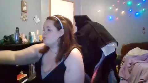 Snapshot of curvyplayday chatting on 27, 2, 2025 dahlia -kim online show from 27, 2, 2025