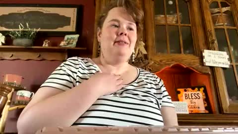 Snapshot of curvyplayday chatting on 12, 5, 2026 dahlia -kim online show from 12, 5, 2026