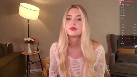Snapshot of cute18cute chatting on 19, 3, 2026 Kira online show from 19, 3, 2026