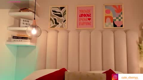 Snapshot of cute__cherry_ chatting on 8, 10, 2025 Amber online show from 8, 10, 2025