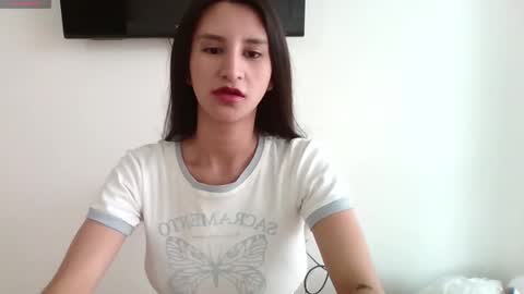 Snapshot of cute_amber_1 chatting on 18, 2, 2025 cute_amber_1 online show from 18, 2, 2025
