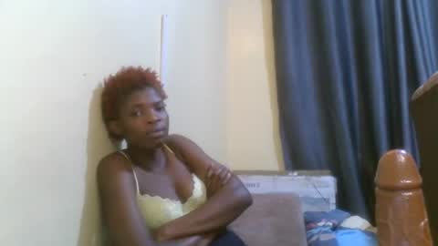 cute_banice online show from 5, 1, 2025