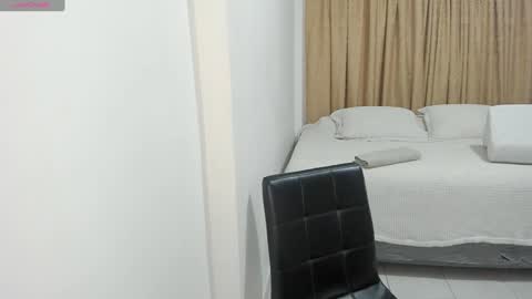 Snapshot of cute_brunett chatting on 8, 1, 2025 Sara online show from 8, 1, 2025