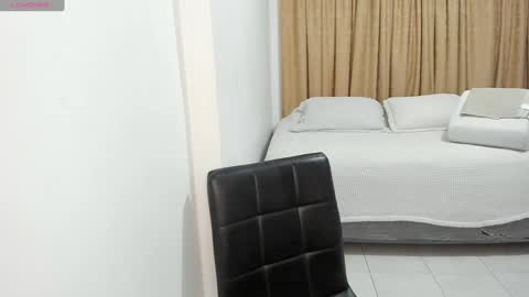 Snapshot of cute_brunett chatting on 4, 2, 2025 Sara online show from 4, 2, 2025