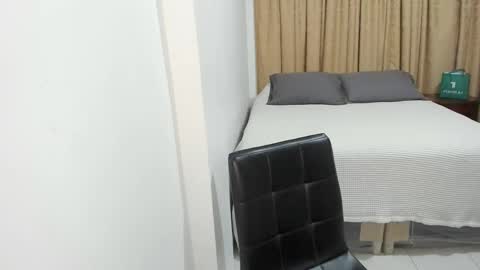 Snapshot of cute_brunett chatting on 9, 2, 2025 Sara online show from 9, 2, 2025