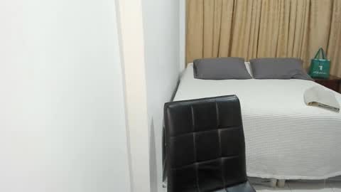 Snapshot of cute_brunett chatting on 14, 2, 2025 Sara online show from 14, 2, 2025