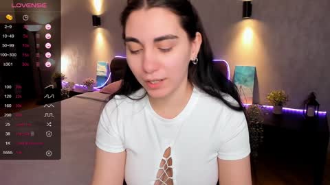 Snapshot of cute_chus chatting on 4, 2, 2025 Hanna online show from 4, 2, 2025