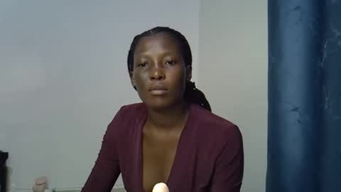 Snapshot of cute_emmy1 chatting on 15, 12, 2025 cute_emmy1 online show from 15, 12, 2025