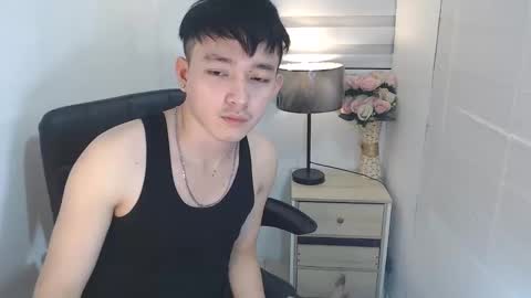 cute_enzo24 online show from 10, 12, 2024