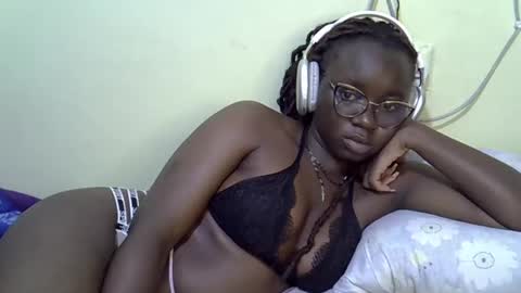 Snapshot of cute_gee chatting on 18, 5, 2026 daddysdoll online show from 18, 5, 2026