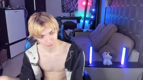 Snapshot of cute_grecha chatting on 12, 5, 2026 Grisha online show from 12, 5, 2026