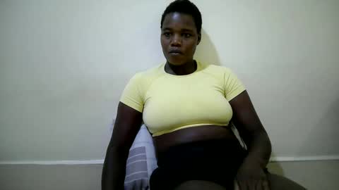 Snapshot of cute_heaven chatting on 10, 9, 2025 cute_heaven online show from 10, 9, 2025