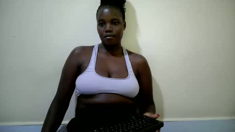 Snapshot of cute_heaven chatting on 29, 9, 2025 cute_heaven online show from 29, 9, 2025