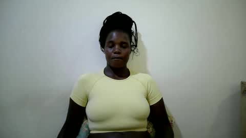 Snapshot of cute_heaven chatting on 1, 10, 2025 cute_heaven online show from 1, 10, 2025