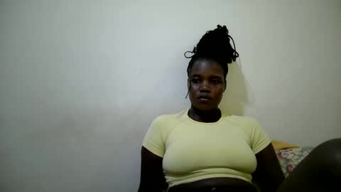 Snapshot of cute_heaven chatting on 7, 10, 2025 cute_heaven online show from 7, 10, 2025