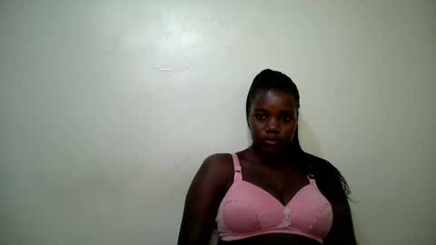 Snapshot of cute_heaven chatting on 15, 10, 2025 cute_heaven online show from 15, 10, 2025