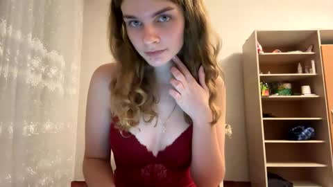 cute_kitte online show from 28, 1, 2025