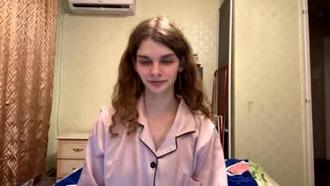 cute_kitte online show from 30, 9, 2025