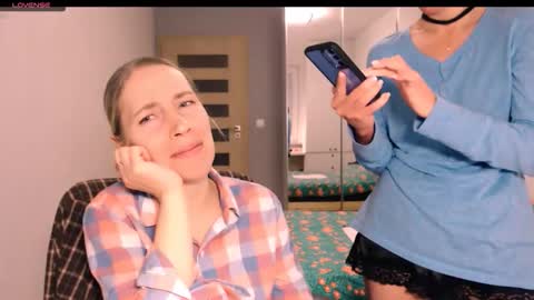 cute_lion_ online show from 9, 1, 2026