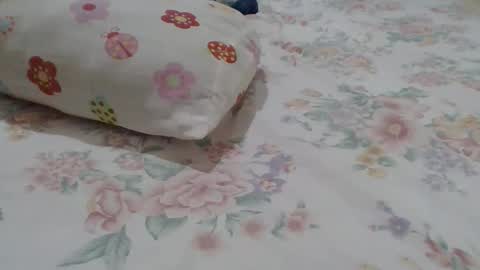 Snapshot of cute_lizah chatting on 26, 9, 2025 cute_lizah online show from 26, 9, 2025