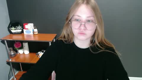 Veronica online show from 4, 1, 2025