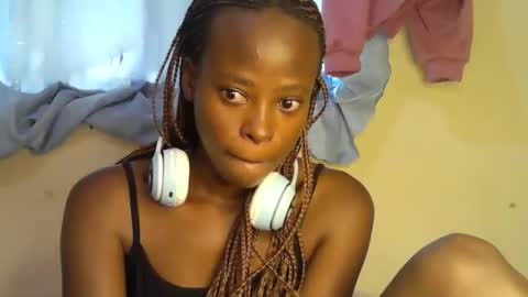 cute_sonny online show from 14, 11, 2025