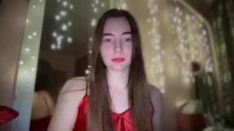 Snapshot of cute_sweet003 chatting on 18, 12, 2025 cute_sweet003 online show from 18, 12, 2025