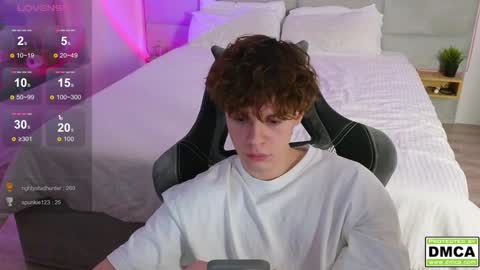 Snapshot of cute_thomas chatting on 2, 12, 2024 Thomas - online show from 2, 12, 2024