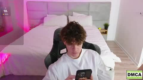 Snapshot of cute_thomas chatting on 10, 2, 2025 Thomas - online show from 10, 2, 2025