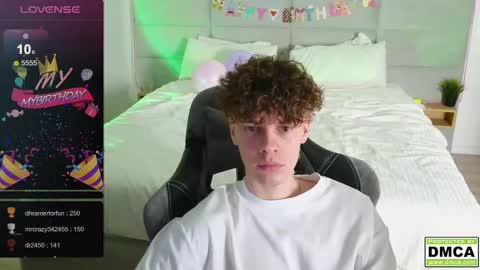 Snapshot of cute_thomas chatting on 15, 2, 2025 Thomas - online show from 15, 2, 2025