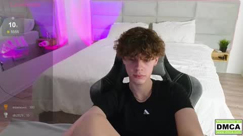 Snapshot of cute_thomas chatting on 11, 3, 2025 Thomas - online show from 11, 3, 2025