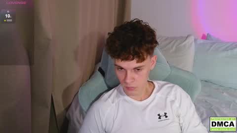 Snapshot of cute_thomas chatting on 4, 12, 2025 Thomas - online show from 4, 12, 2025