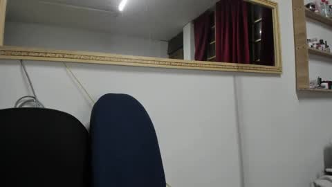 Snapshot of cute_zoe1 chatting on 26, 1, 2025 cute_zoe1 online show from 26, 1, 2025