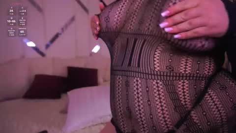 Snapshot of cuteamberr chatting on 22, 11, 2025 Amber online show from 22, 11, 2025