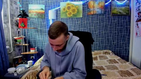 Snapshot of cuteboy228 chatting on 11, 1, 2026 cuteboy228 online show from 11, 1, 2026