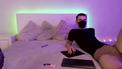 Snapshot of cutedodo chatting on 24, 9, 2025 Tory and Leon online show from 24, 9, 2025