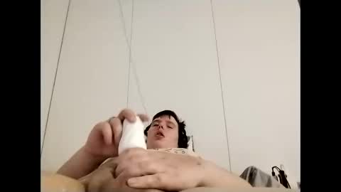 Snapshot of cutedude92 chatting on 16, 12, 2025 CuteguyBWC92 online show from 16, 12, 2025