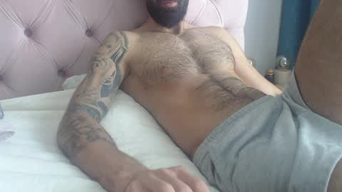 Snapshot of cuteeboy chatting on 5, 4, 2026 cuteeboy online show from 5, 4, 2026