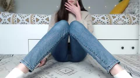 Snapshot of cuteemouse chatting on 4, 2, 2026 Anna online show from 4, 2, 2026