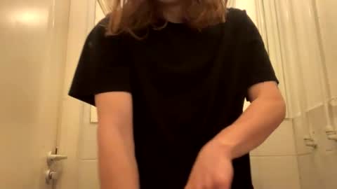 Snapshot of cuteguy6668889 chatting on 28, 12, 2024 Cutegoth online show from 28, 12, 2024