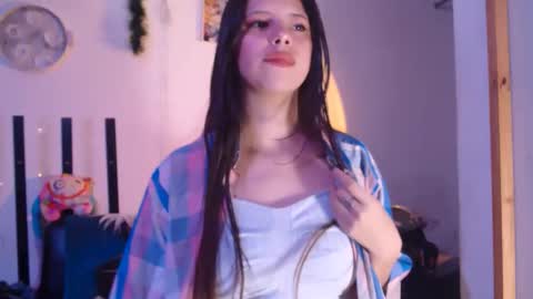 Snapshot of cutehaome chatting on 25, 11, 2025 haome online show from 25, 11, 2025