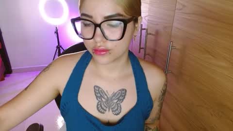 isabella online show from 3, 2, 2026