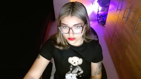 isabella online show from 1, 3, 2026