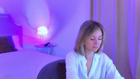 cutemirage online show from 2, 11, 2025