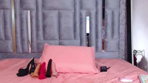 cutepetitee online show from 27, 11, 2025