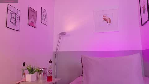 Snapshot of cutepetitee chatting on 23, 4, 2026 cutepetitee online show from 23, 4, 2026