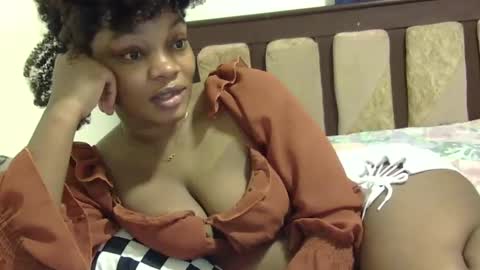 Snapshot of cutermilly chatting on 6, 12, 2024 cutermilly online show from 6, 12, 2024