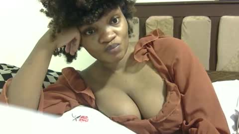 Snapshot of cutermilly chatting on 8, 12, 2024 cutermilly online show from 8, 12, 2024