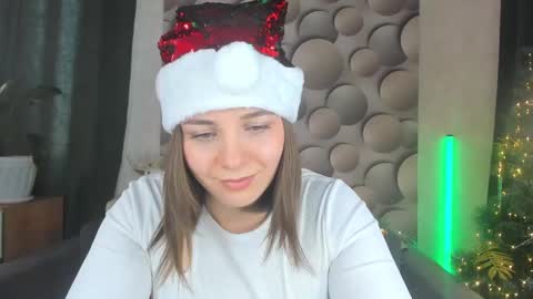 Snapshot of cutesmile_sharon chatting on 24, 12, 2024 cutesmile sharon online show from 24, 12, 2024
