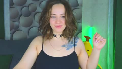 Snapshot of cutesmile_sharon chatting on 8, 3, 2025 cutesmile sharon online show from 8, 3, 2025